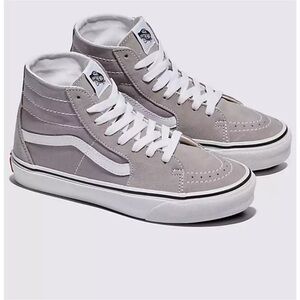 NWOT Vans Womens Filmore Hi Vansguard High
Suede Trainers - Drizzle
Retail $98